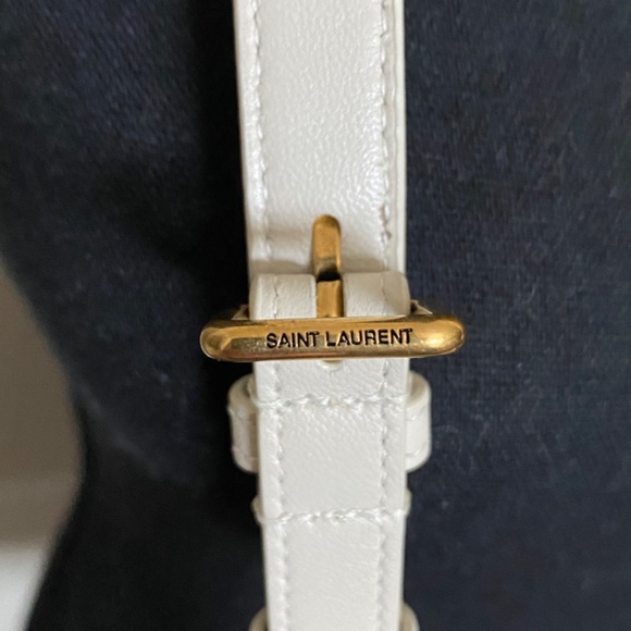 SOLD - Authentic - Yves Saint Laurent - Gabby - Small - Picture 6 of 9